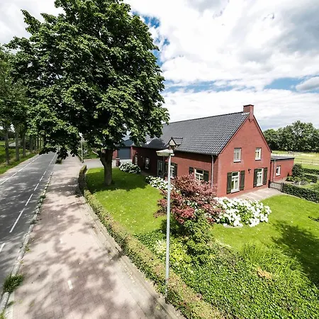 Bed & Breakfast Lokven Hoeve Vinkel